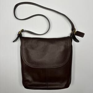Vintage 1990’s Coach Whitney Shoulder Bag in Mahogany Brown Leather 4115